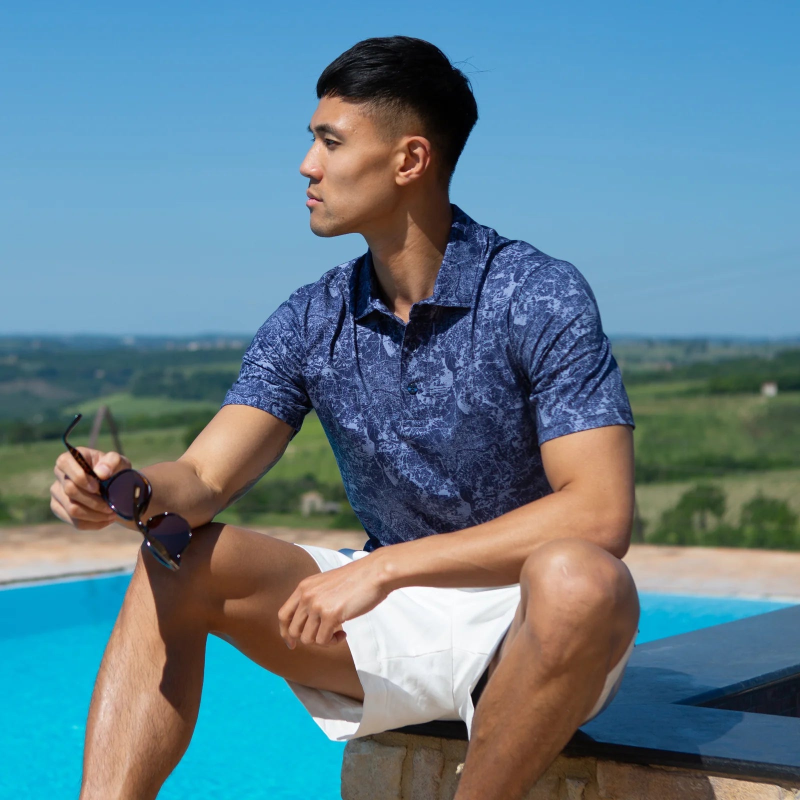 10 Must-Have Short Sleeve Shirts for Stylish Travel - Blake Mill