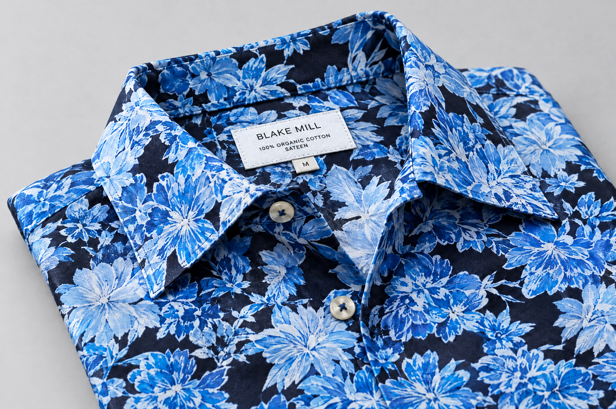 The Blue Camellia Short Sleeve shirt collar detail