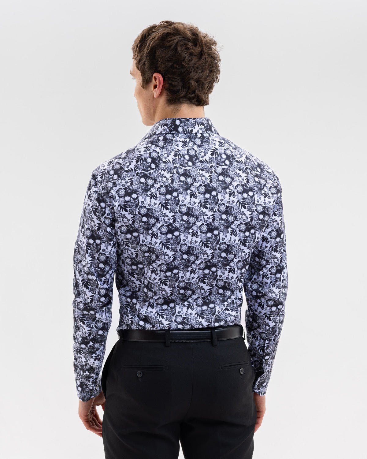Dark Skulls 'n Roses Shirt - Blake Mill